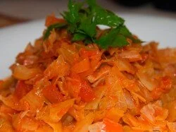 Капуста тушеная