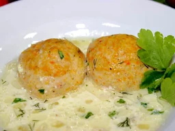Куриные фрикадельки в сливочном соусе