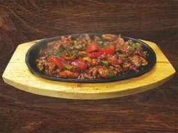 Мясо по-баварски на сковороде