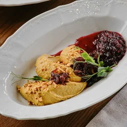 Нежный паштет из куриной печени с луковым джемом