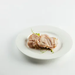 Отварное филе куриного бедра