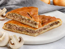 Пирог с курицей и грибами