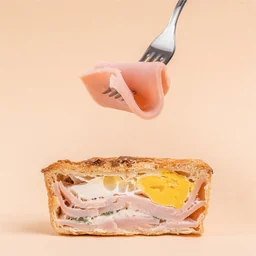 Пирог с ветчиной и яйцом