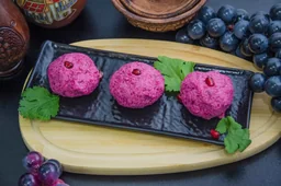 Пхали из свекольной ботвы с орехами