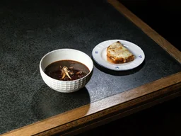 Похлёбка с белыми грибами, опятами и вешенками