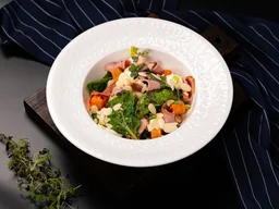 Салат с копченой уткой