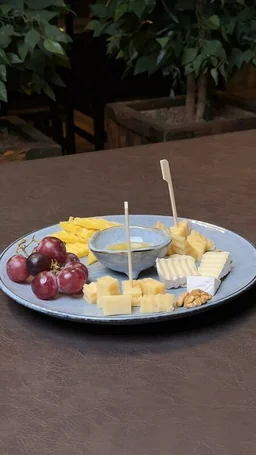 Сырная тарелка