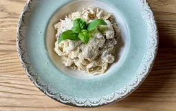 Цыпленок с лисичками